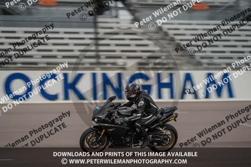 Rockingham no limits trackday;enduro digital images;event digital images;eventdigitalimages;no limits trackdays;peter wileman photography;racing digital images;rockingham raceway northamptonshire;rockingham trackday photographs;trackday digital images;trackday photos